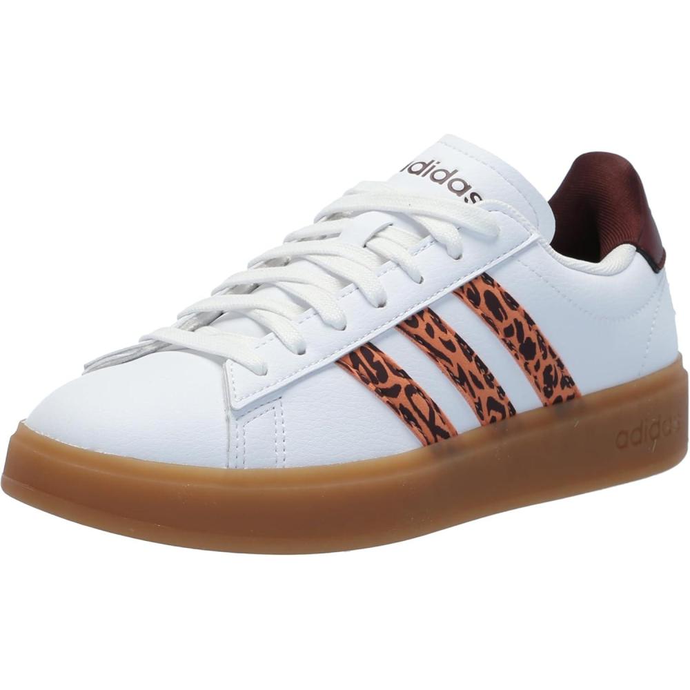 imageadidas Womens Grand Court 20 Tennis ShoeWhiteHazy CopperGum