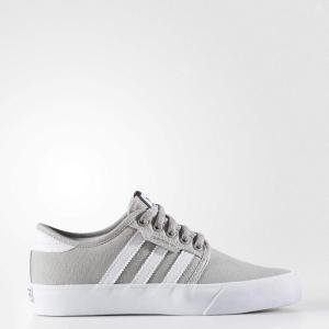 adidas Unisex-Child Seeley Running Shoe(Medium Grey Heather/White/White)