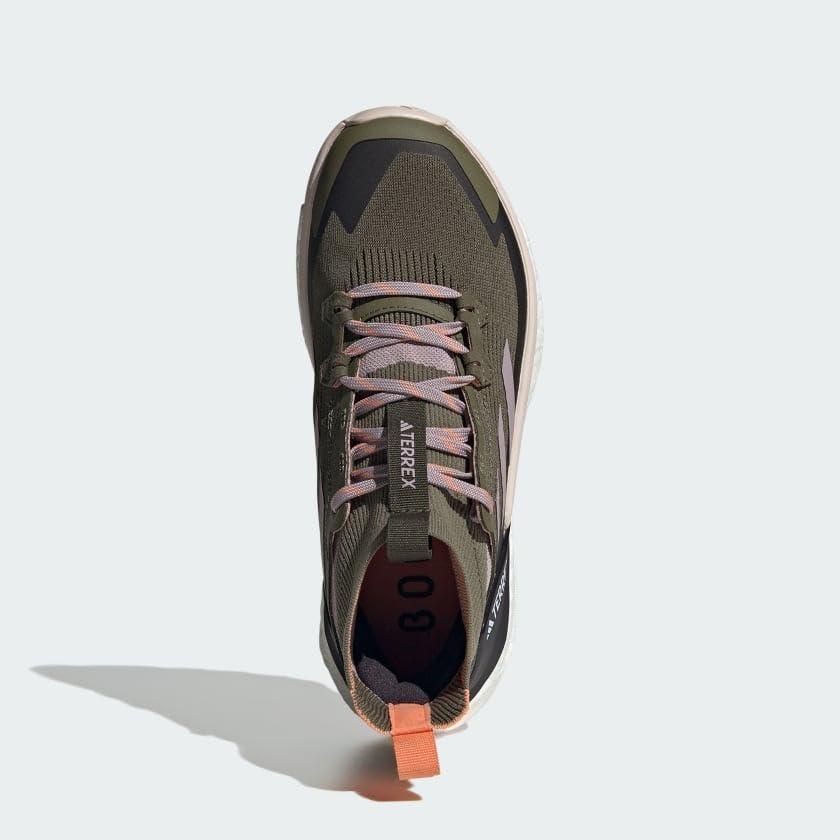 imageadidas Womens Kanadia 2 Trail Running ShoeOlive StrataPreloved FigAmber Tint