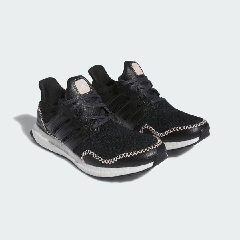 imageadidas Mens Ultraboost 10 Running ShoeCore BlackCore BlackWonder Quartz