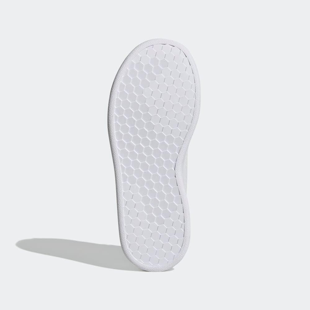 imageadidas UnisexChild Advantage Tennis ShoeFtwr WhiteGreenCore Black