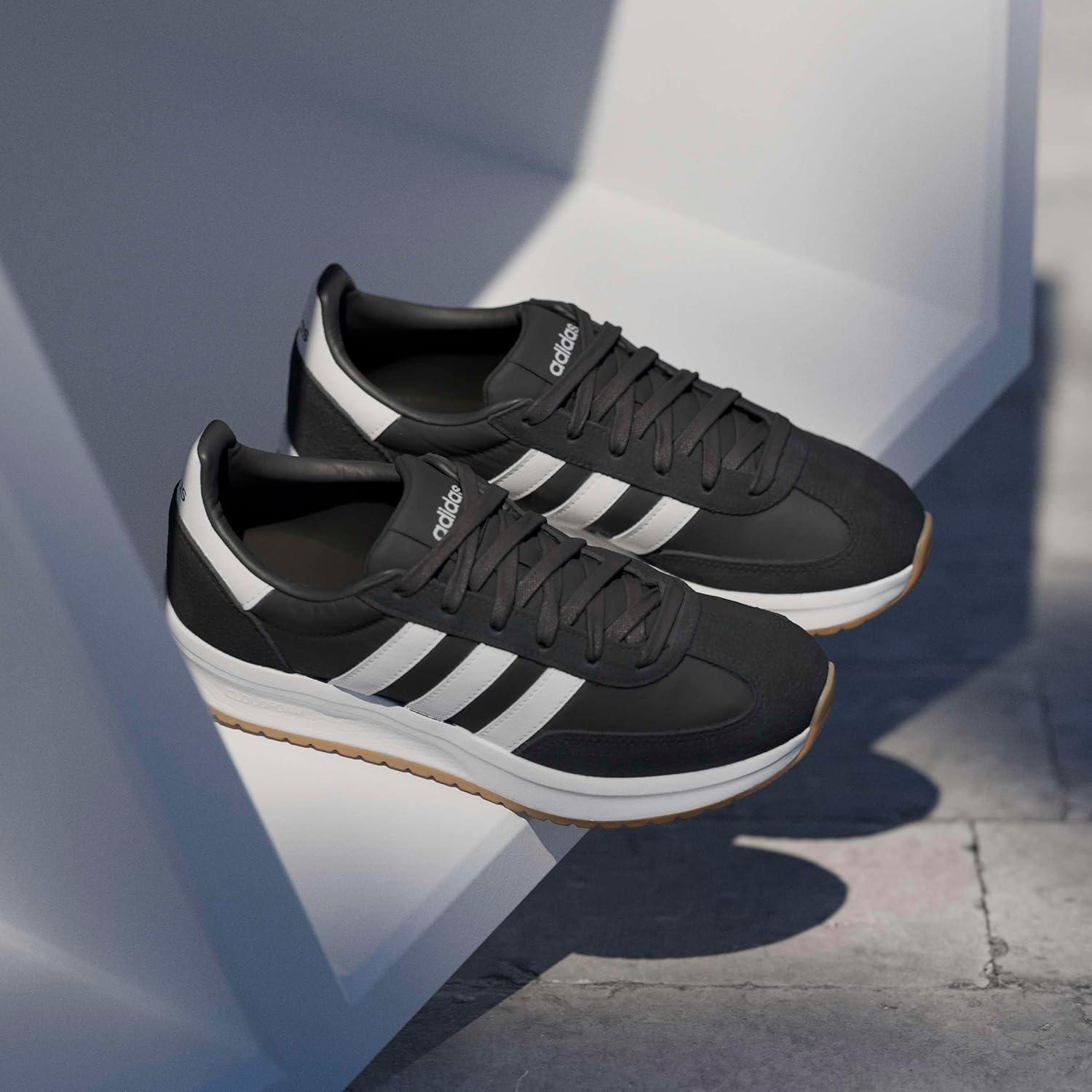 imageadidas Womens Run 70s 20 SneakerBlackWhiteWhite