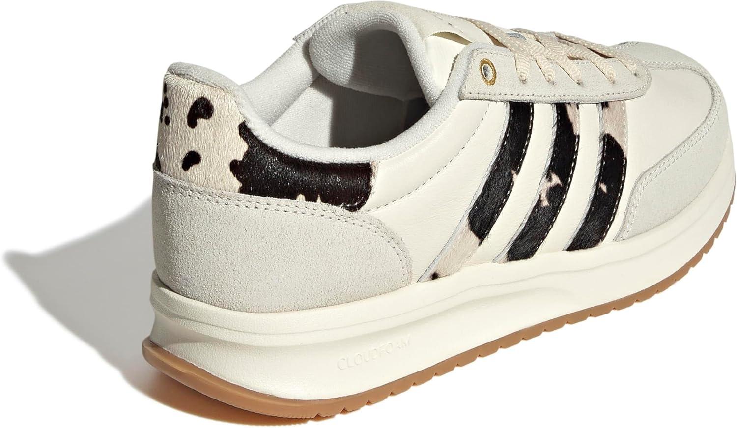 imageadidas Womens Run 70s 20 SneakerOff WhiteEarth StrataGum