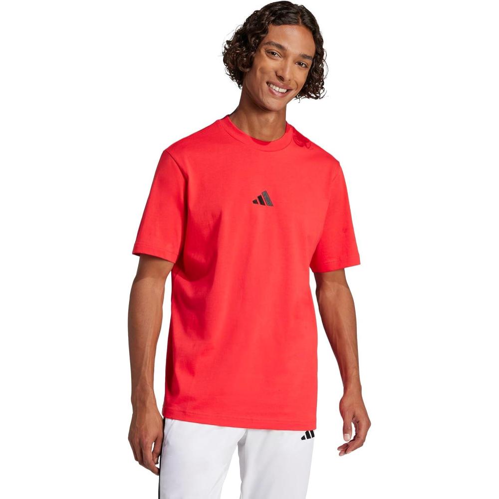 imageadidas Originals Mens Essentials Small Logo Single Jersey TShirtPure RubyBlack