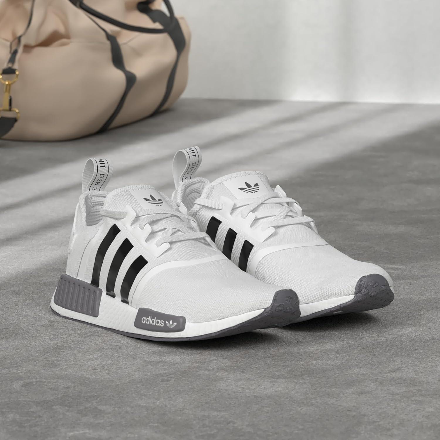 imageadidas Originals Womens Swift Run SneakerWhiteBlackGrey