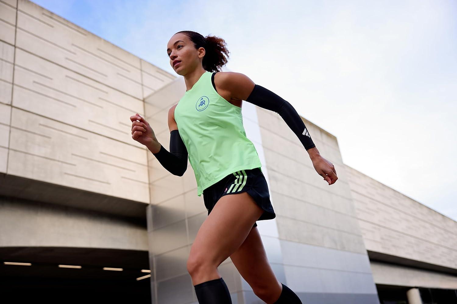 imageadidas Compression Arm Sleeves Lightweight TemperatureRegulating Compression SleevesBlack