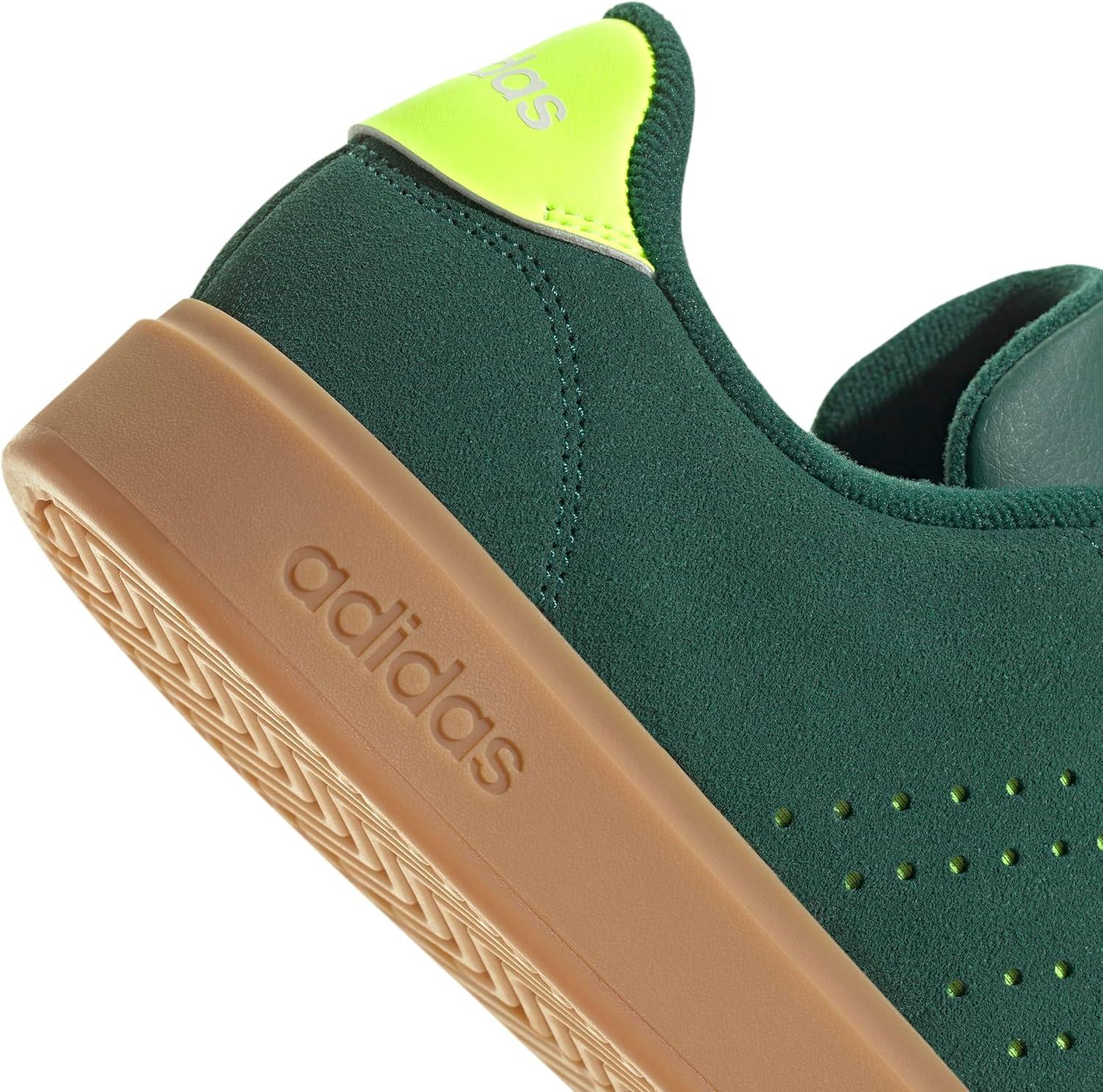 imageadidas Mens Advantage 20 ShoeCollegiate GreenLucid LemonOff White