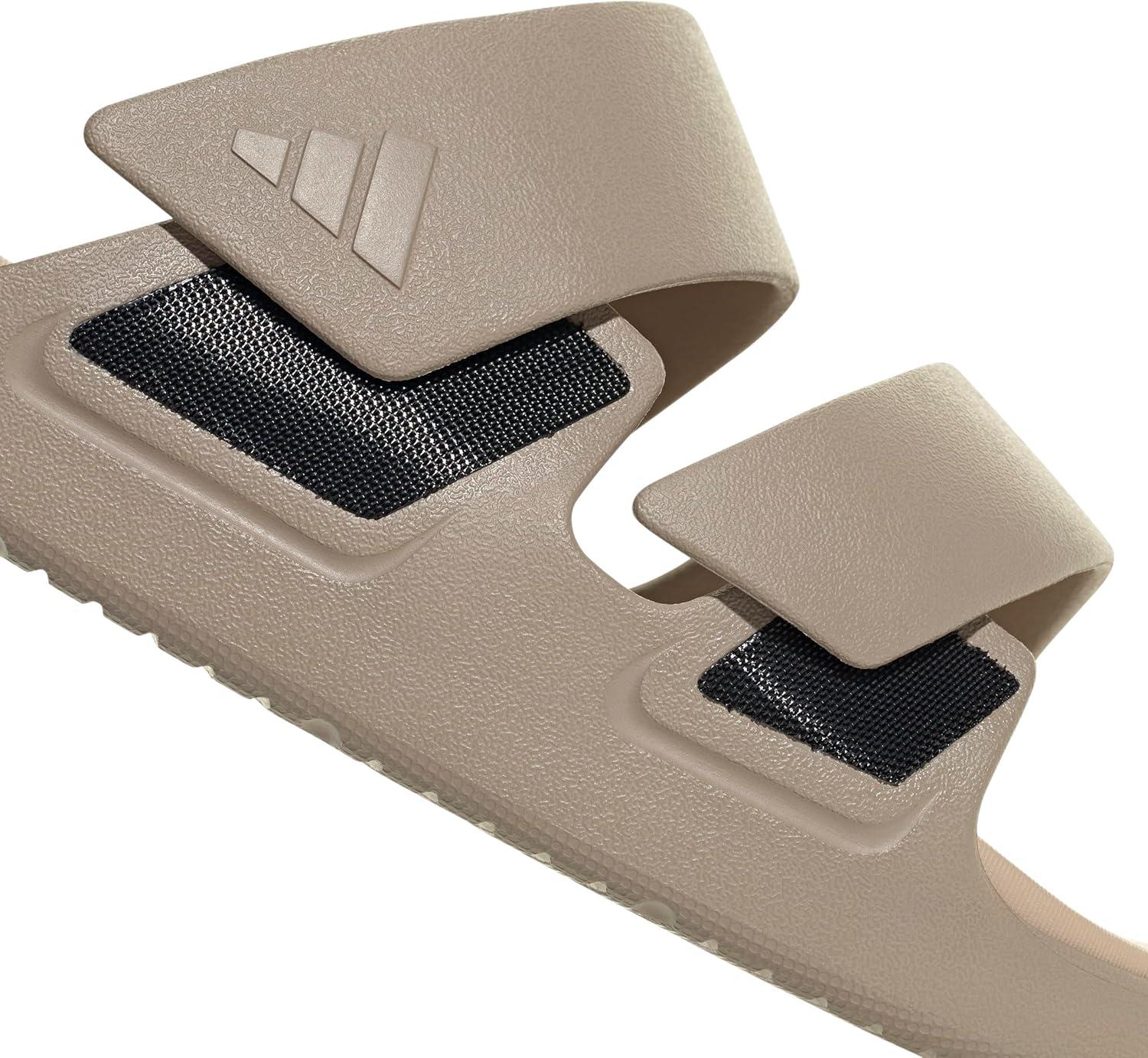 imageadidas unisexadult ZnscapeBlanch CargoBlanch CargoClay Brown