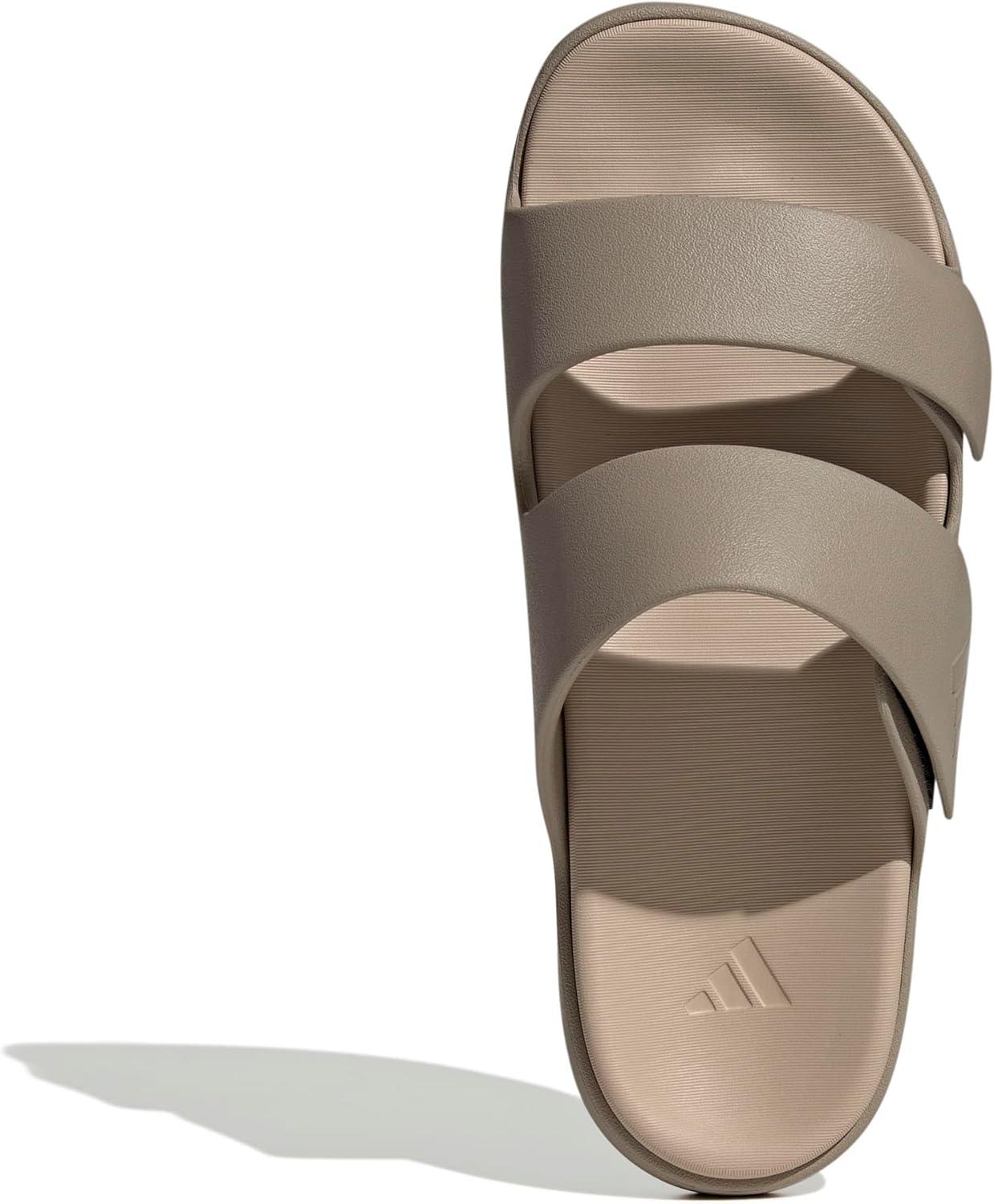 imageadidas unisexadult ZnscapeBlanch CargoBlanch CargoClay Brown