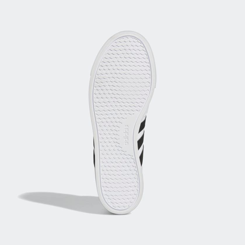 image:imageAdidas Mens Retrovulc MidSkate ShoeCloud WhiteCore BlackGrey Two